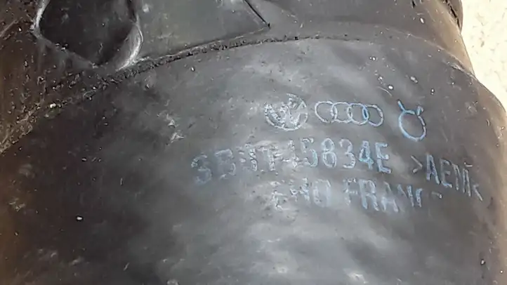 Volkswagen PASSAT B5.5 (2001 - 2005) 3B0145834E Трубки интеркулера / Шланги интеркулера — фото 2