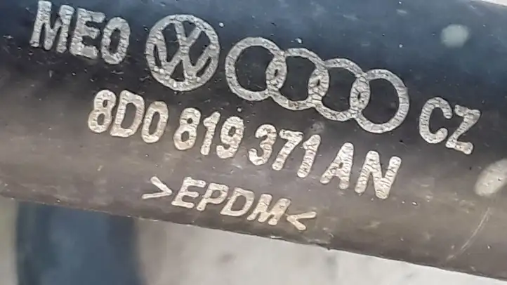 Volkswagen PASSAT B5.5 (2001 - 2005) 8D0819371AN Шланги системы охлаждения — фото 2