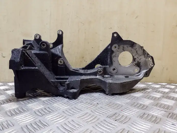 Seat Exeo (3R) (2008 - 2013) 03L903143H Кронштейн генератора — фото 3
