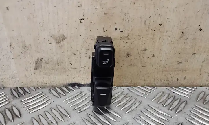 Hyundai ix35 (2009 - 2013) 3835211310 Кнопка стеклоподъемников — фото 3