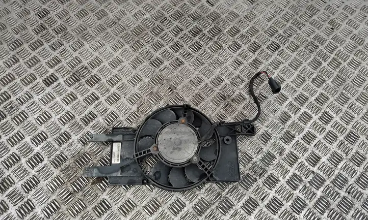 Ford Focus (2011 - 2015) BV618C607SC Дифузор радиатора — фото 5