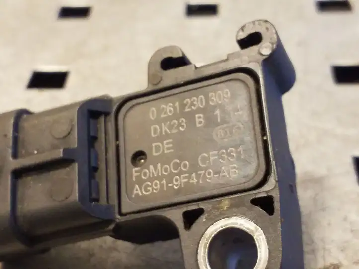 Ford Focus (2011 - 2015) AG919F479AB Датчик давления воздуха впуска — фото 3