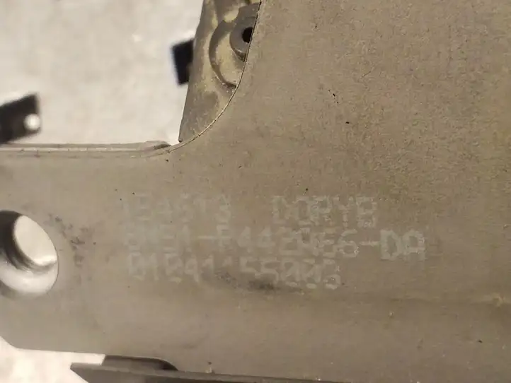 Ford Focus (2011 - 2015) 8M51R442A66DA Замок крышки багажника — фото 2