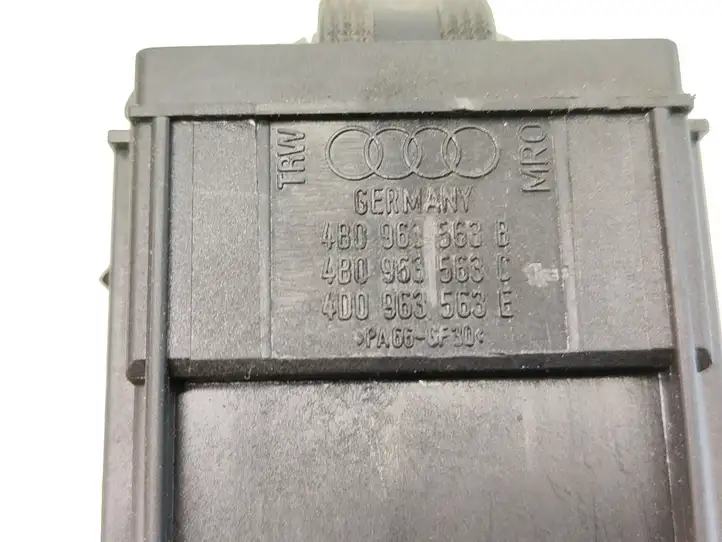 Audi A6 S6 C5 4B (2001 - 2004) 4B0963563B Включатель обогрева — фото 2