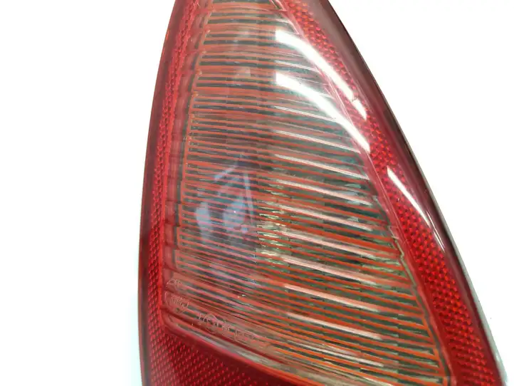 Alfa Romeo 147 (2000 - 2004) 46556346 Задний фонарь в крышке багажника — фото 7