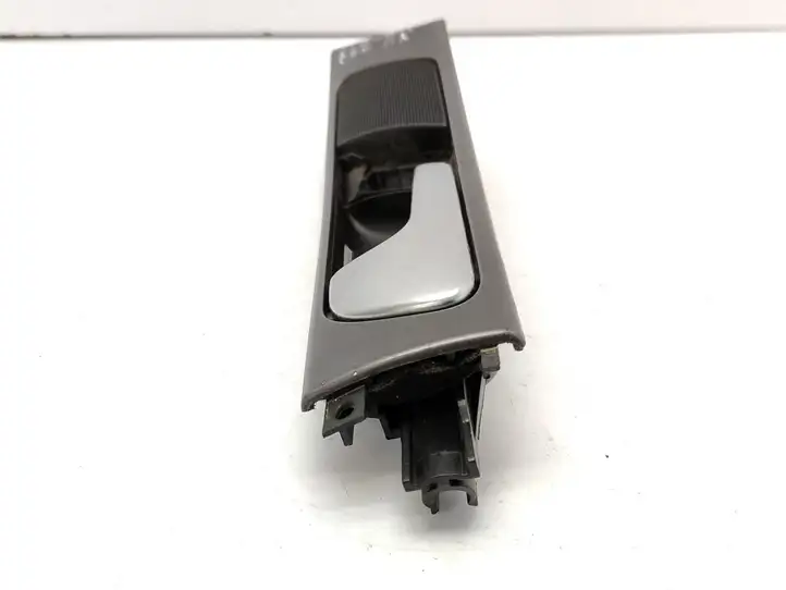 Audi A6 S6 C5 4B (2001 - 2004) 4B0837019 Внутренняя ручка двери — фото 4