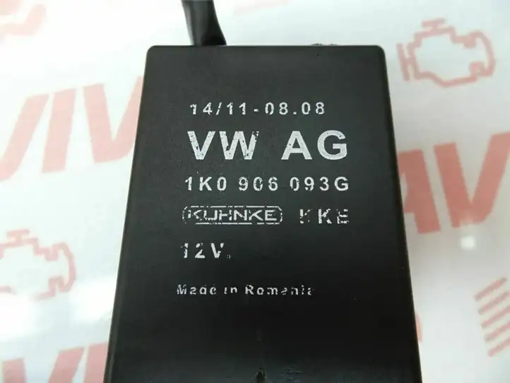 Skoda Roomster (5J) (2006 - 2010) 1K0906093G Реле насоса горючего — фото 6