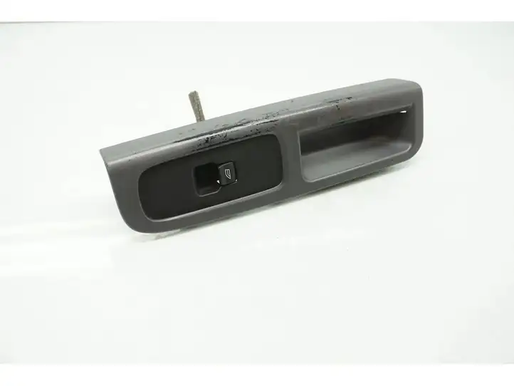 Volvo S40 (2004 - 2007) 8679473 Кнопка стеклоподъемников — фото 1