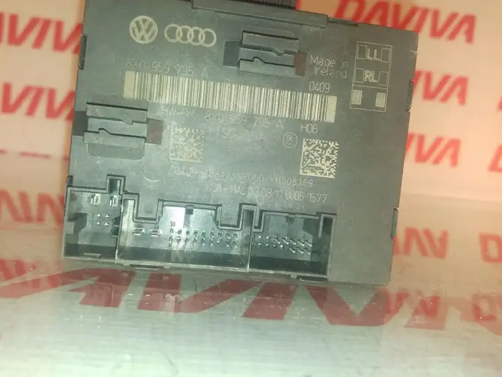 Audi Q3 8U (2011 - 2014) 8X0959795A Блок управления дверью — фото 3
