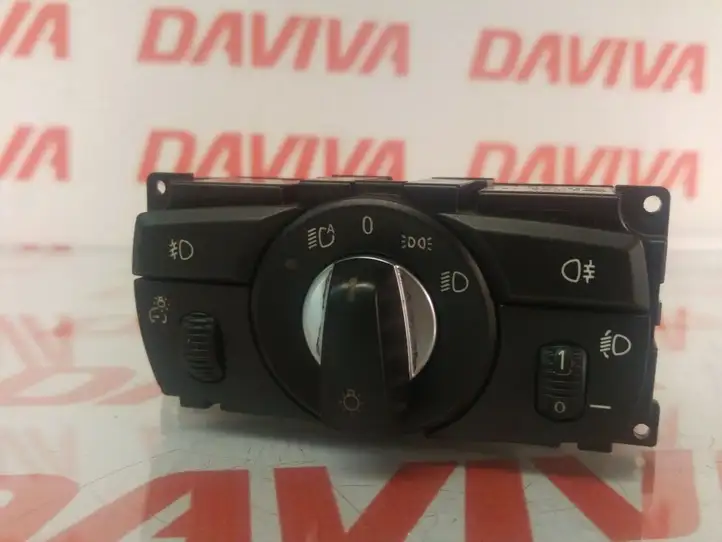 BMW 5 E60 E61 (2004 - 2010) 6988555 Включатель фонарей — фото 1