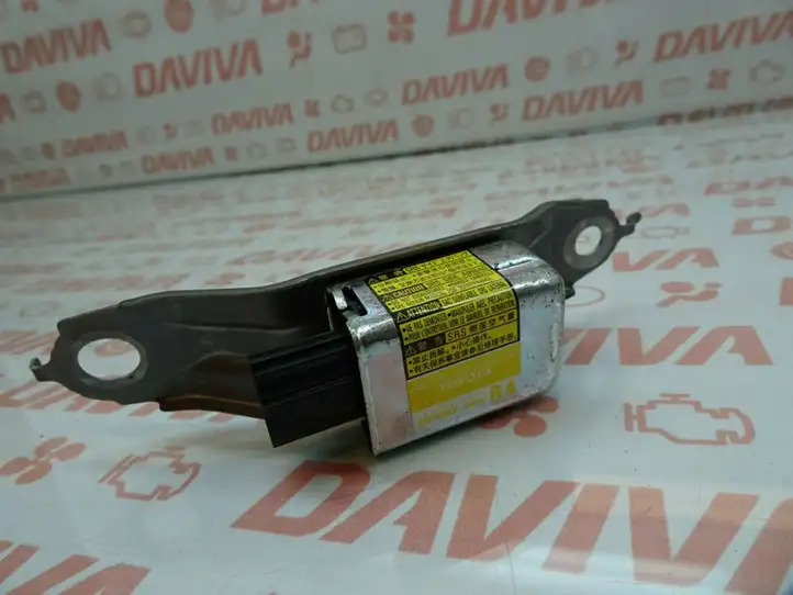 Toyota Prius (NHW20) (2003 - 2009) 89833-47030 Датчик удара SRS — фото 1