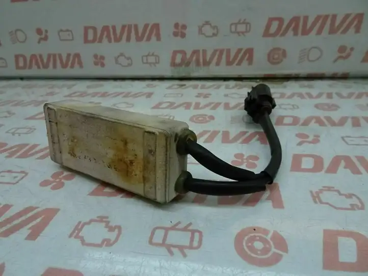Toyota RAV 4 (XA10) (1995 - 2003) 246810-2851 Реле вентилятора печки салона — фото 1