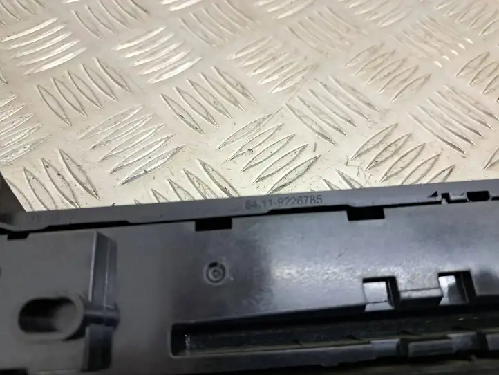 BMW 4 F32 F33 (2013 - 2017) 9226785 Отделка магнитолы — фото 4
