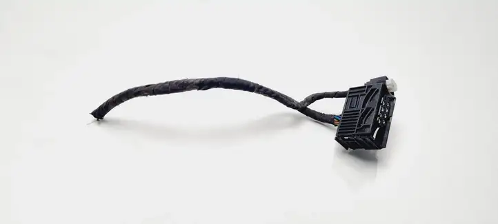 BMW 5 E60 E61 (2004 - 2010) 8352566 Прочая электропроводка — фото 1