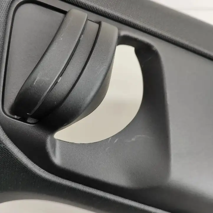 Porsche Taycan 9J1 (2019 - ) 9J0867244 Верхняя обшивка стойки B — фото 9