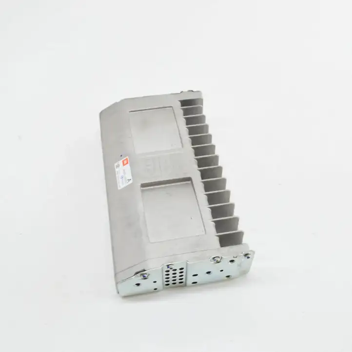 Toyota Land Cruiser (J150) (2009 - ) 8628060620 Усилитель звука — фото 3