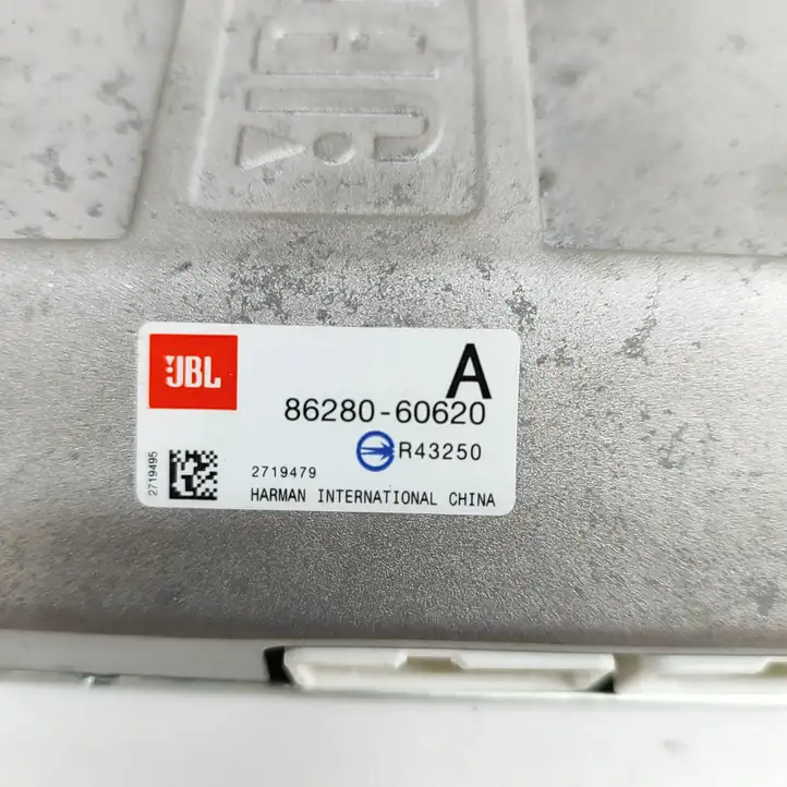 Toyota Land Cruiser (J150) (2009 - ) 8628060620 Усилитель звука — фото 8