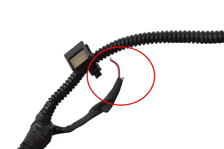 Tesla Model S (2016 - 2021) 100442004T Проводка парктроников — фото 4