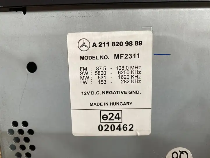 Mercedes-Benz E W211 (2002 - 2009) A2118209889 Магнитола / мультимедийная система — фото 8