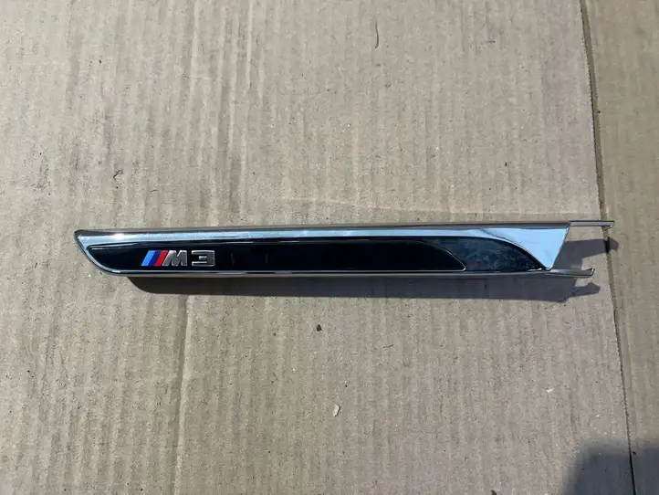 BMW M3 F80 (2014 - 2020) 5113805533 Молдинги двери багажника — фото 1