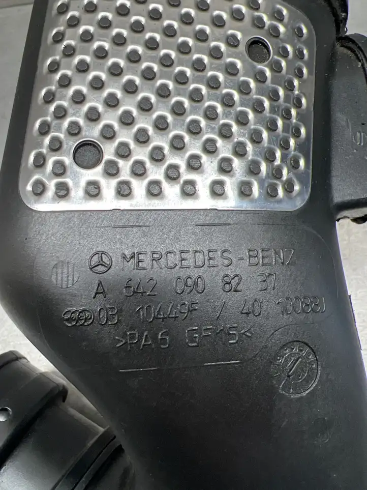Mercedes-Benz ML W164 (2005 - 2011) A6420908237 Датчик массового расхода воздуха — фото 6