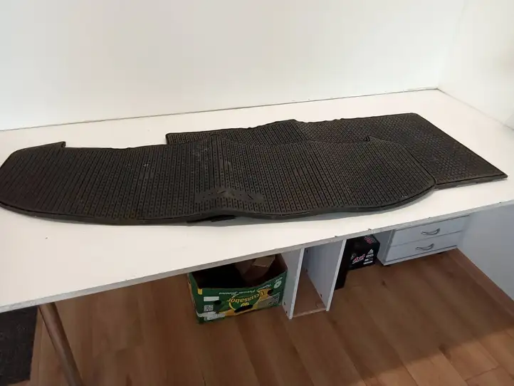 Lexus NX (2017 - ) PT90848101 Коврик для второго ряда — фото 1