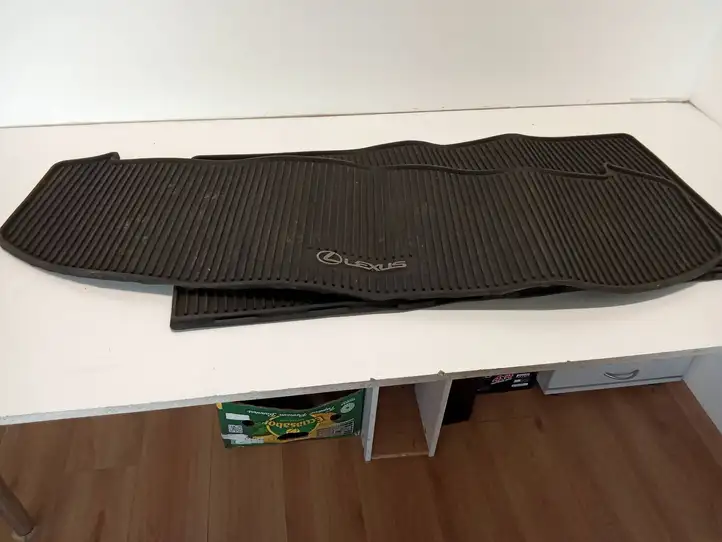 Lexus NX (2017 - ) PT90848101 Коврик для второго ряда — фото 3