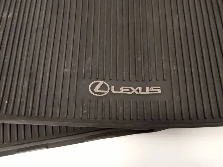 Lexus NX (2017 - ) PT90848101 Коврик для второго ряда — фото 4