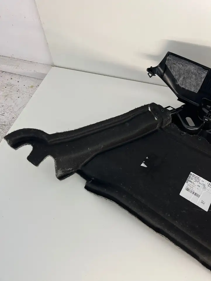 Audi A6 S6 C8 4K (2018 - ) 0002170208 Боковая панель — фото 3
