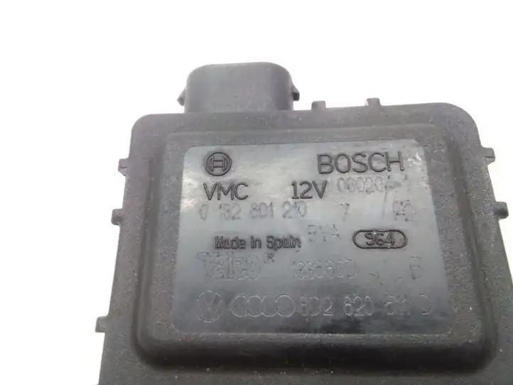 Volkswagen PASSAT B5.5 (2001 - 2005) 0132801210 Двигатель задвижки потока воздуха — фото 3