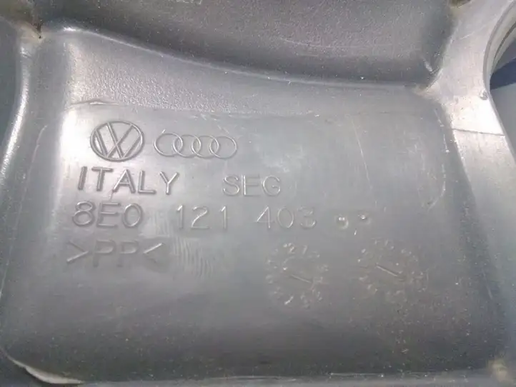 Audi A4 S4 B6 8E 8H (2000 - 2006) 8E0121403 Расширительный бачок — фото 3