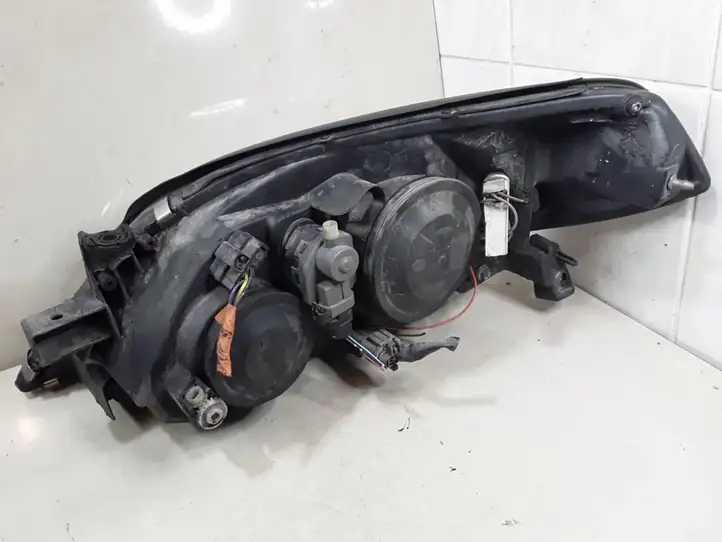 Nissan Primera (2001 - 2008) 237598 Передняя фара — фото 4
