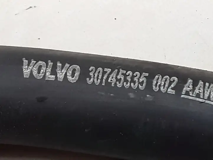 Volvo S60 (2004 - 2010) 30745335 Шланги радиатора печки — фото 2
