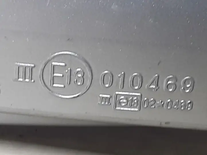 Subaru Outback (1998 - 2003) E13010469 Боковое зеркало с электроприводом — фото 2