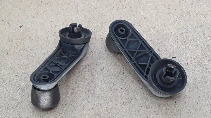 Peugeot 206 (1998 - 2012) 9637131077 Ручка стеклоподъемника — фото 3