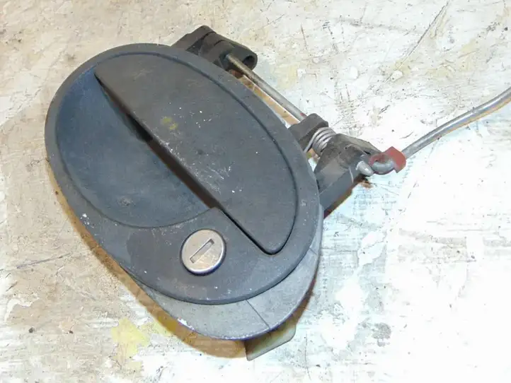 Opel Corsa C (2000 - 2003) 5138136 Наружная ручка двери — фото 3