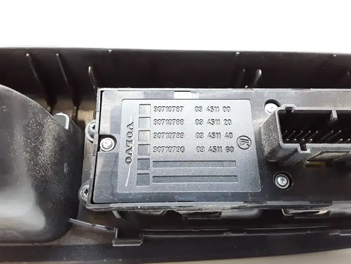 Volvo V50 (2004 - 2008) 30710787 Кнопка стеклоподъемников — фото 4