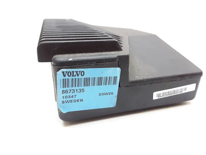 Volvo V70 (2000 - 2004) 8673135 Усилитель звука — фото 3