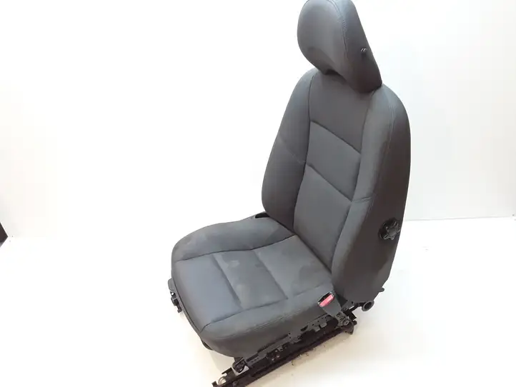 Volvo V50 (2004 - 2008) Переднее сиденье пассажира — фото 2