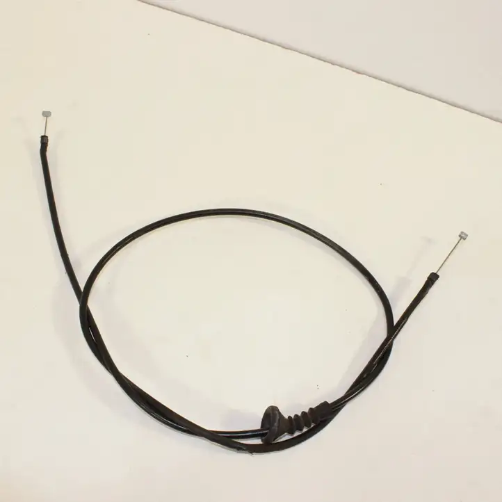 BMW 5 F10 F11 (2009 - 2016)  7255801 Трос замка капота