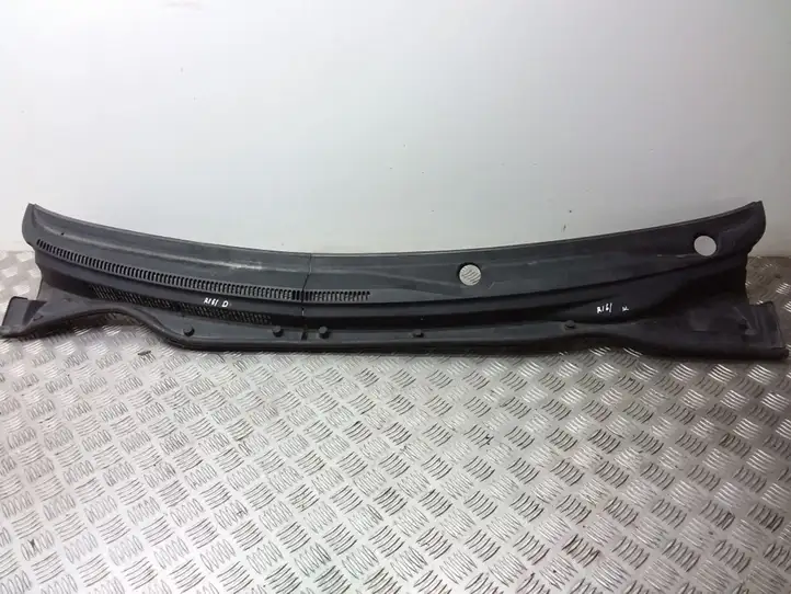 Toyota Corolla Verso AR10 (2004 - 2009) 557820F010 Жабо стеклоочистителей — фото 1