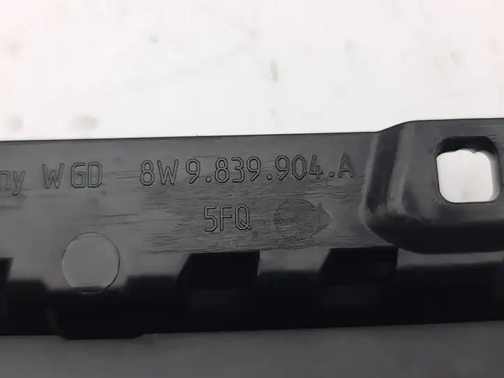 Audi A4 S4 B9 (2015 - 2019) 8W9839904A Накладка заднего стекла — фото 3