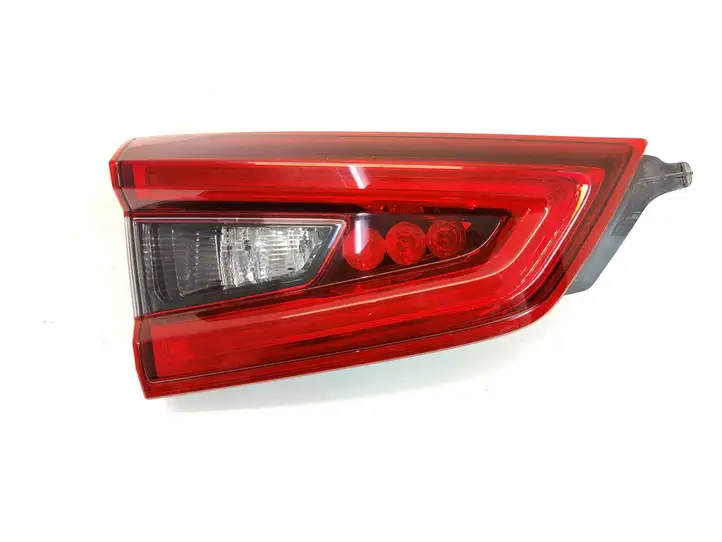 Nissan Qashqai (2013 - 2017) 26555HV55A Задний фонарь в крышке багажника — фото 1