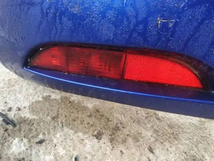 Fiat Punto (188) (1999 - 2010) Задняя противотуманная фара — фото 1