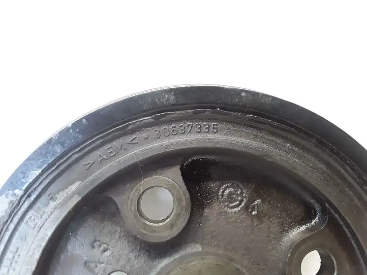 Volvo V70 (2000 - 2004) 30637335 Шкив коленчатого вала — фото 2