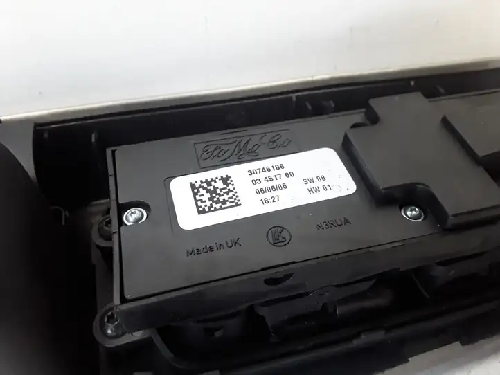 Volvo V50 (2008 - 2012) 8663817 Кнопка стеклоподъемников — фото 3