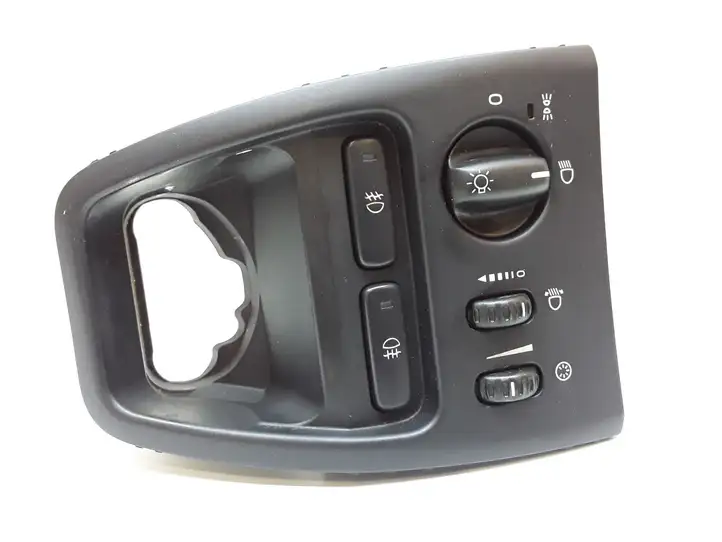 Volvo XC90 (2006 - 2014) 30739304 Включатель фонарей — фото 1