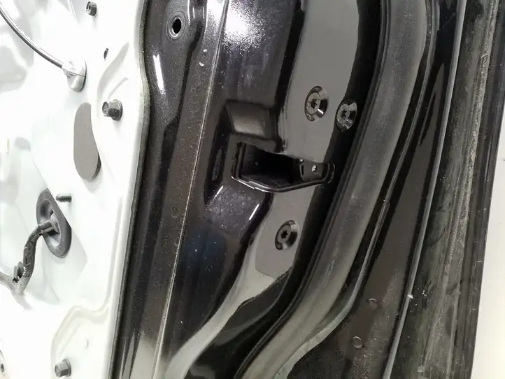 Ford Kuga I (2008 - 2012) Дверь — фото 17