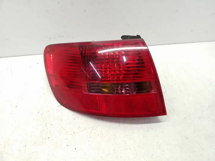 Audi A6 S6 C6 4F (2008 - 2011) 89034302 Задний фонарь в кузове — фото 1