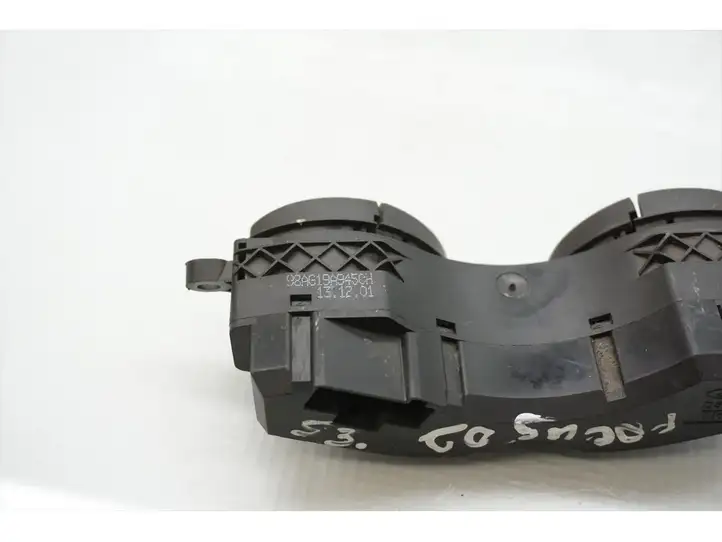 Ford Focus (1998 - 2004) 98AG19A945CH Кнопка кондиционера — фото 4